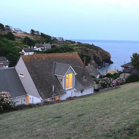 Spinnaker Cadgwith Holiday Home Buitenkant foto