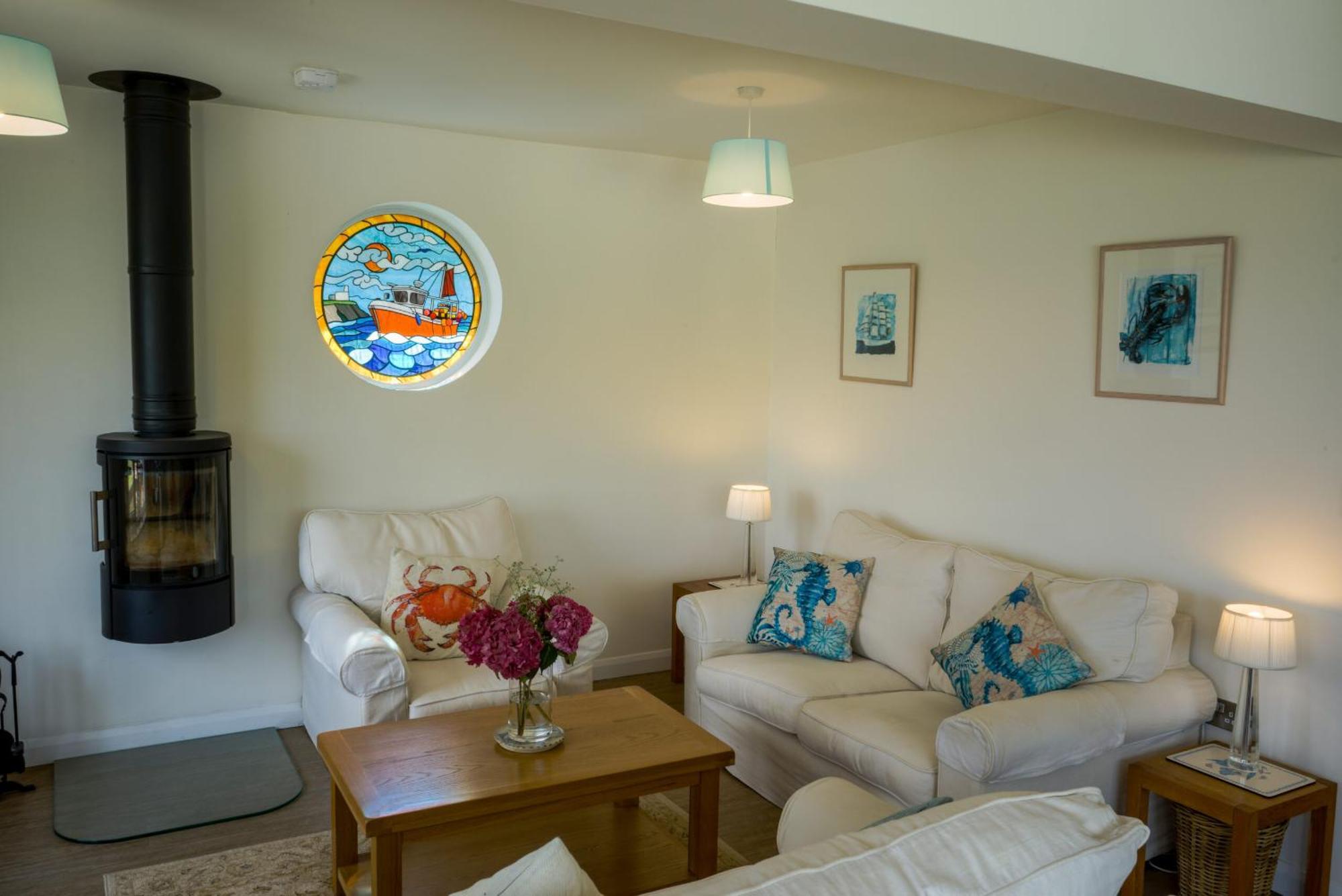Spinnaker Cadgwith Holiday Home Buitenkant foto